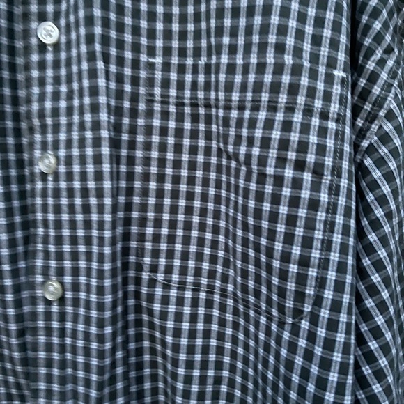 Izod Long Sleeve Button Front Shirt. Size 2X - Picture 3 of 12
